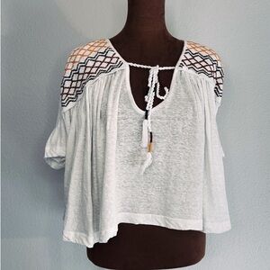 Free‎ People XS Ivory Embroidered Boho Crop Top Tie Front Peasant Blouse